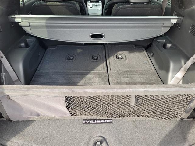 new 2025 Hyundai Palisade car, priced at $53,974