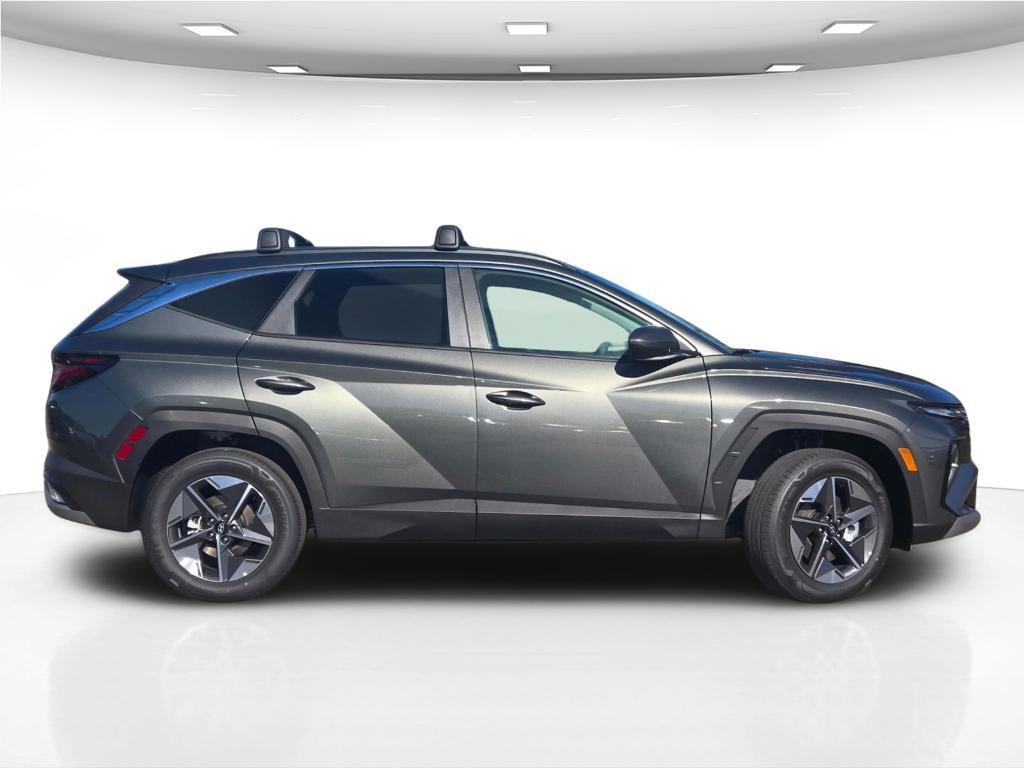 new 2026 Hyundai TUCSON Hybrid car