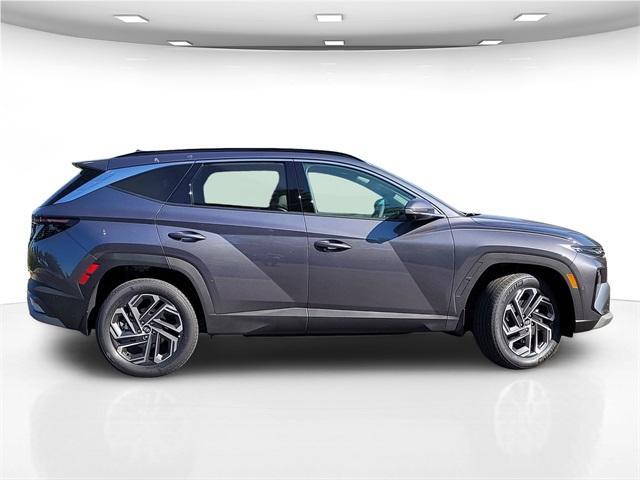 new 2025 Hyundai TUCSON Hybrid car, priced at $42,010