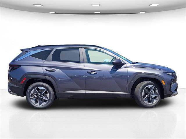 new 2025 Hyundai TUCSON Hybrid car, priced at $37,260
