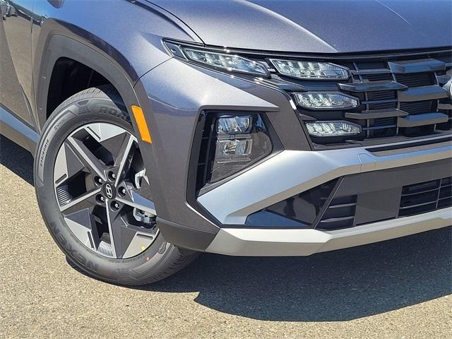 new 2025 Hyundai TUCSON Hybrid car, priced at $37,260