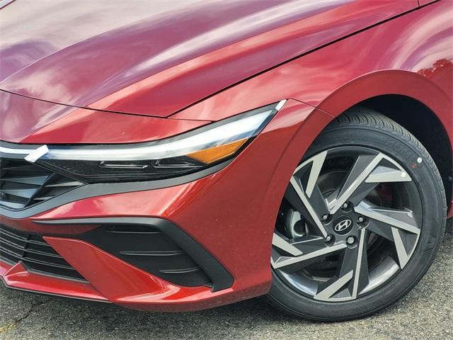 new 2025 Hyundai Elantra car, priced at $22,665