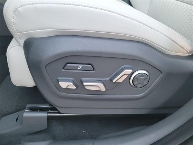 new 2026 Hyundai SANTA FE HEV car