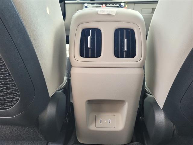new 2025 Hyundai TUCSON Hybrid car, priced at $42,670