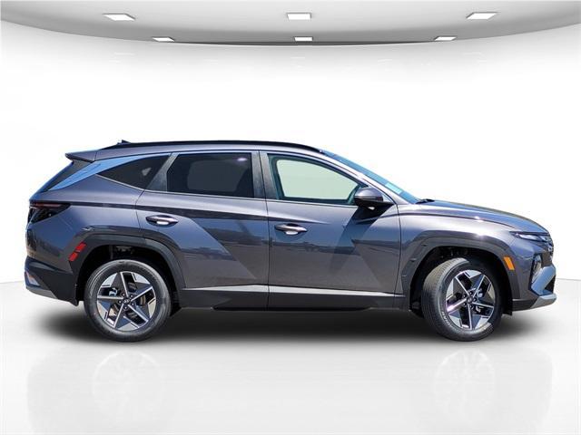 new 2025 Hyundai TUCSON Hybrid car, priced at $37,310