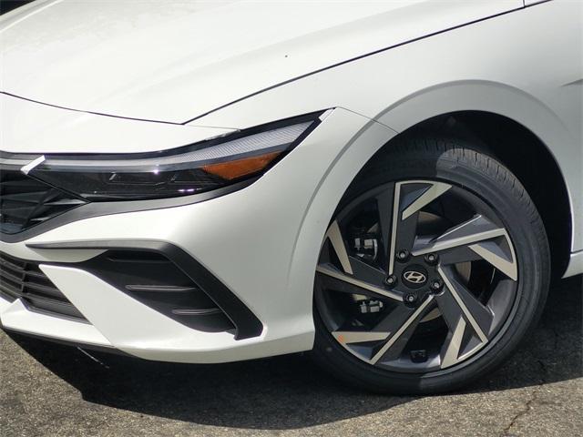 new 2025 Hyundai ELANTRA HEV car, priced at $25,950