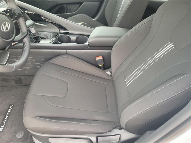 new 2025 Hyundai ELANTRA HEV car, priced at $25,950