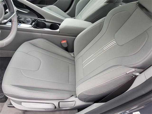 new 2025 Hyundai ELANTRA HEV car, priced at $28,185