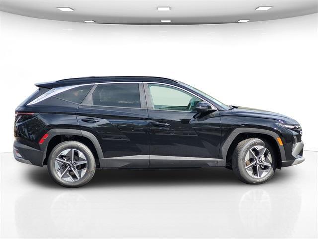 new 2025 Hyundai TUCSON Hybrid car, priced at $37,250
