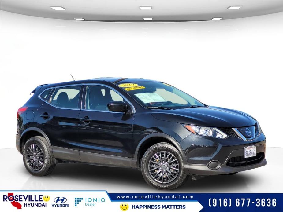 used 2019 Nissan Rogue Sport car, priced at $15,900