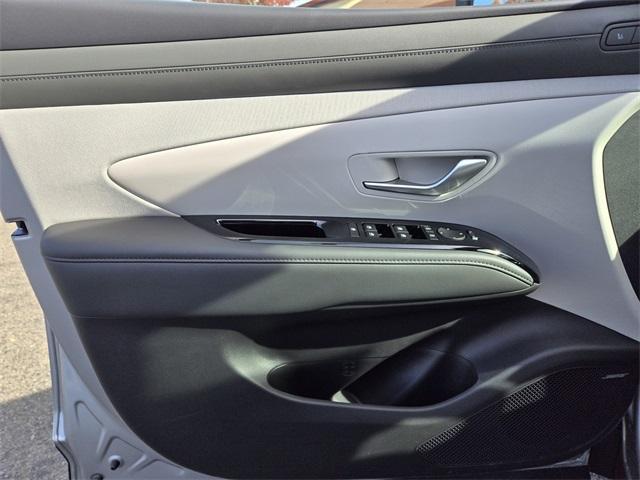 new 2026 Hyundai TUCSON Hybrid car