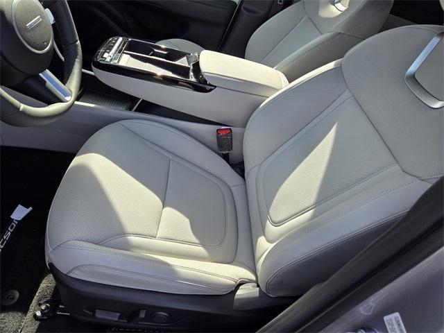 new 2026 Hyundai TUCSON Hybrid car