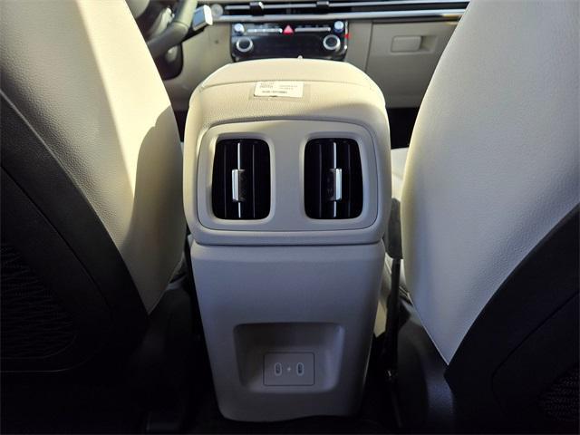 new 2026 Hyundai TUCSON Hybrid car