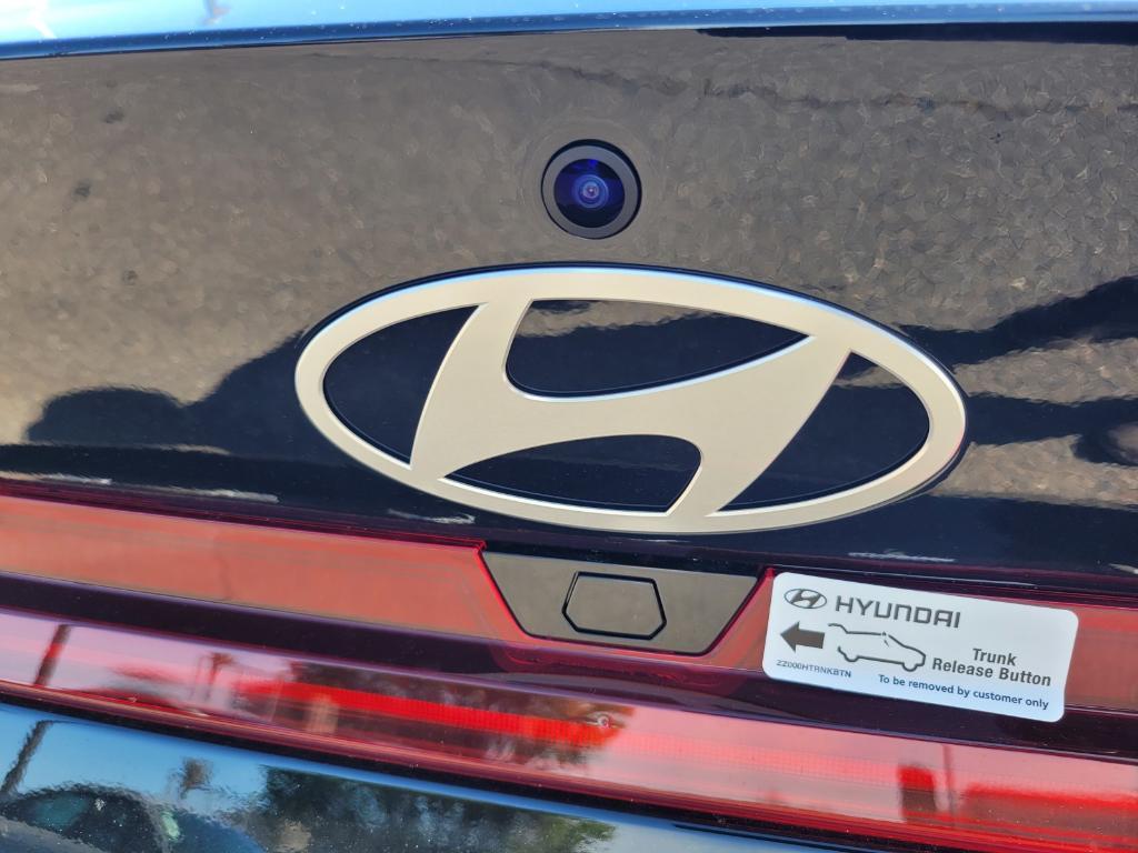 new 2025 Hyundai ELANTRA HEV car, priced at $30,560