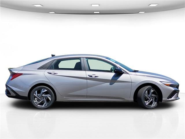 new 2025 Hyundai ELANTRA HEV car, priced at $27,935