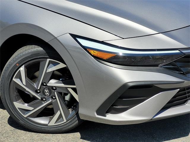new 2025 Hyundai ELANTRA HEV car, priced at $26,185