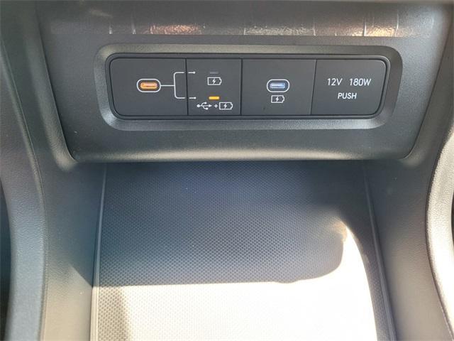 new 2025 Hyundai TUCSON Hybrid car, priced at $42,295