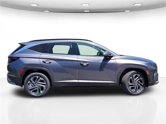 new 2025 Hyundai TUCSON Hybrid car, priced at $40,900