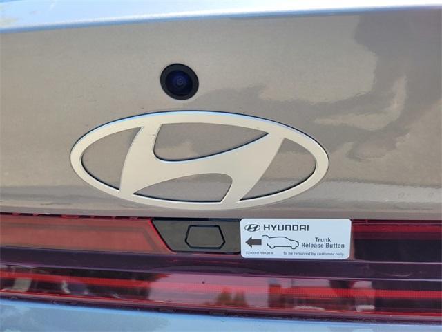 new 2025 Hyundai Elantra car, priced at $25,980