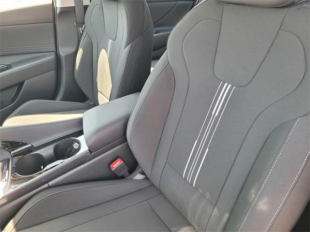 new 2025 Hyundai Elantra car, priced at $25,980