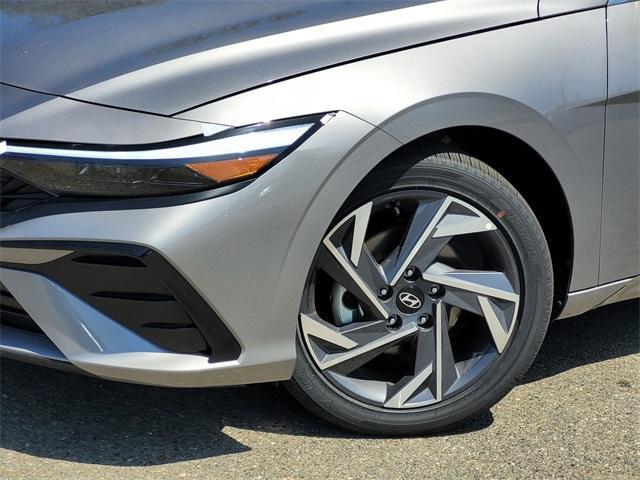 new 2025 Hyundai Elantra car, priced at $25,980