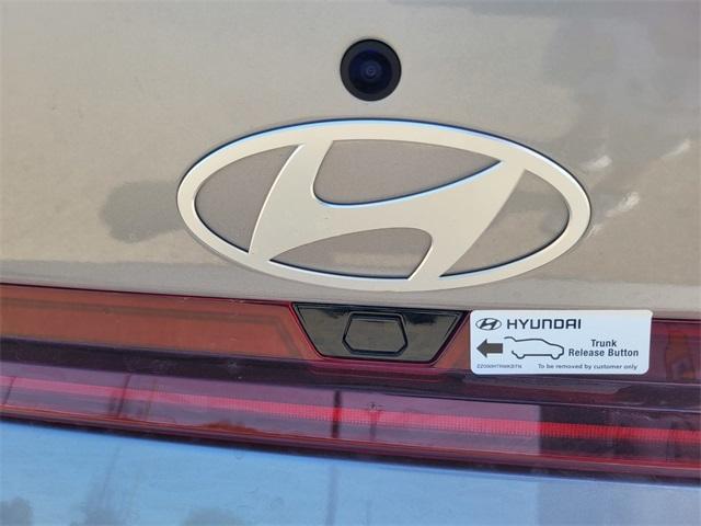new 2025 Hyundai ELANTRA HEV car, priced at $26,195