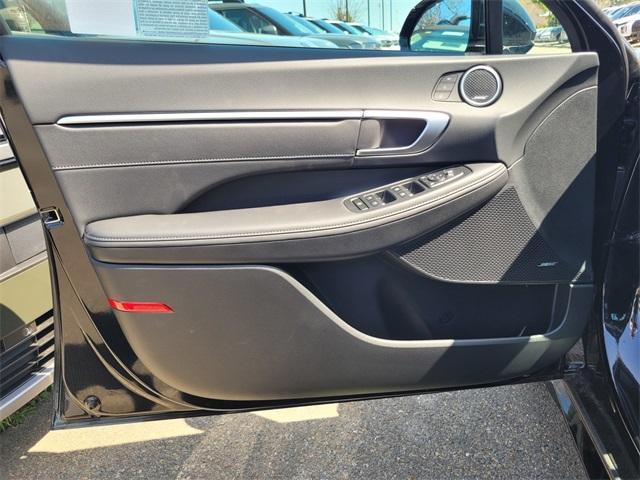 new 2025 Hyundai Sonata Hybrid car, priced at $38,700