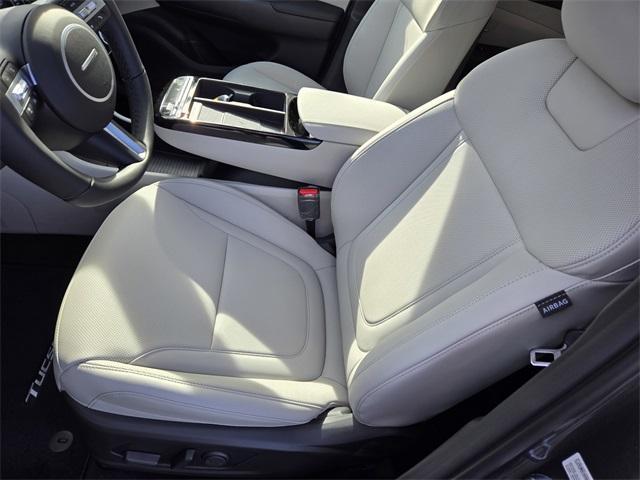 new 2026 Hyundai TUCSON Hybrid car