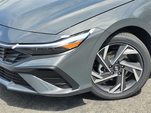 new 2025 Hyundai ELANTRA HEV car, priced at $28,210