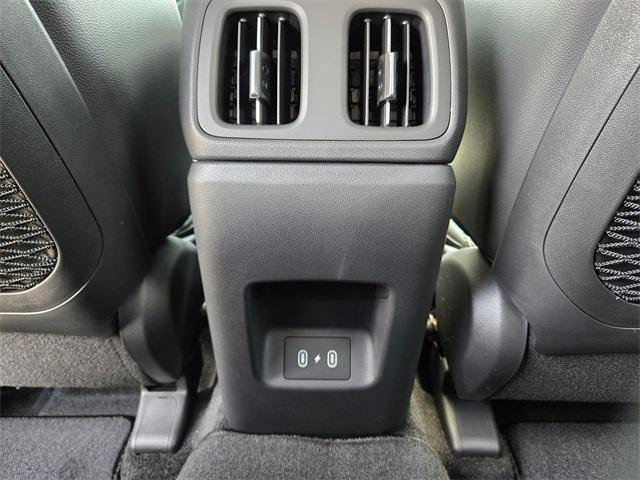 new 2025 Hyundai TUCSON Hybrid car, priced at $43,085