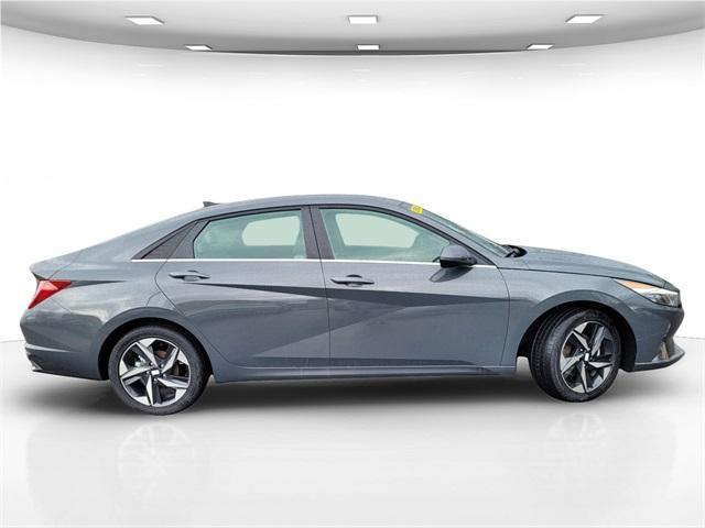 new 2023 Hyundai Elantra HEV car, priced at $30,685