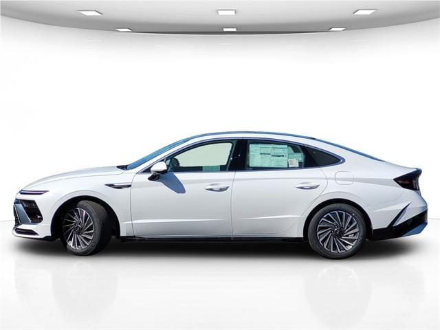 new 2025 Hyundai Sonata Hybrid car, priced at $38,950