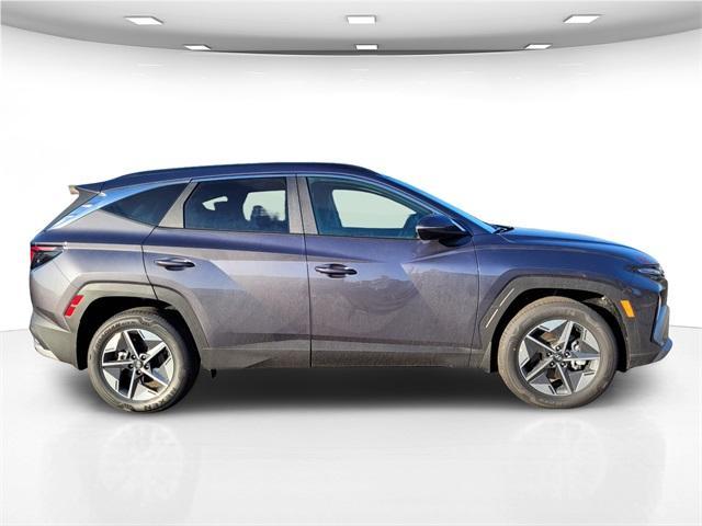 new 2025 Hyundai TUCSON Hybrid car, priced at $37,035