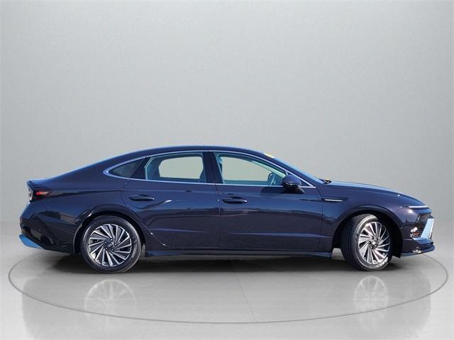 used 2024 Hyundai Sonata Hybrid car, priced at $31,992