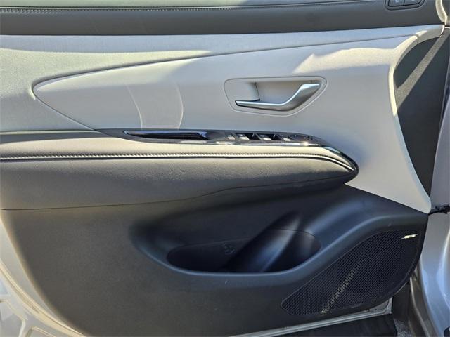 new 2025 Hyundai TUCSON Hybrid car, priced at $42,585
