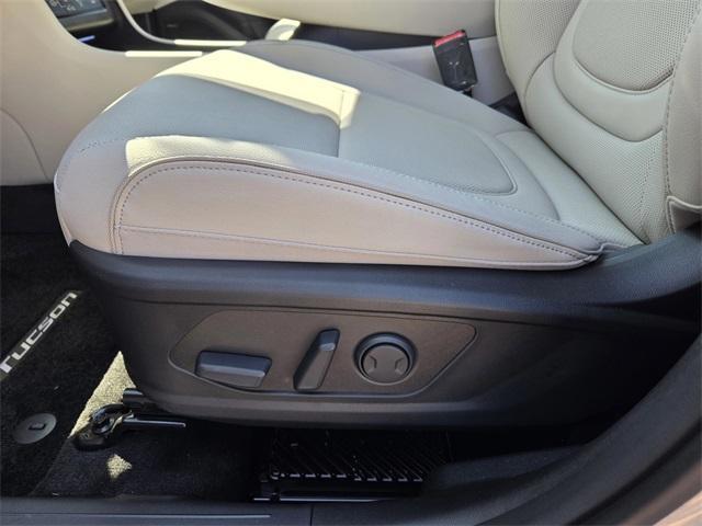 new 2025 Hyundai TUCSON Hybrid car, priced at $42,585