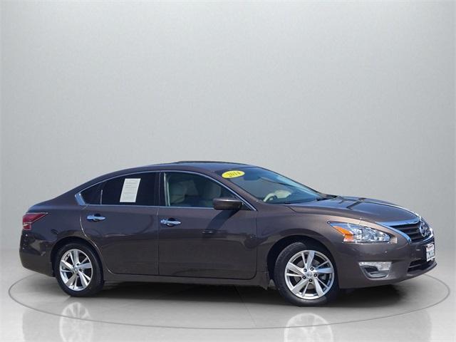 used 2014 Nissan Altima car, priced at $9,494