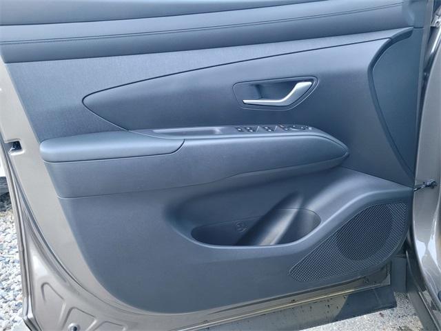 new 2026 Hyundai TUCSON Hybrid car