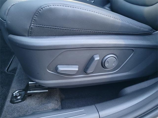 new 2026 Hyundai TUCSON Hybrid car