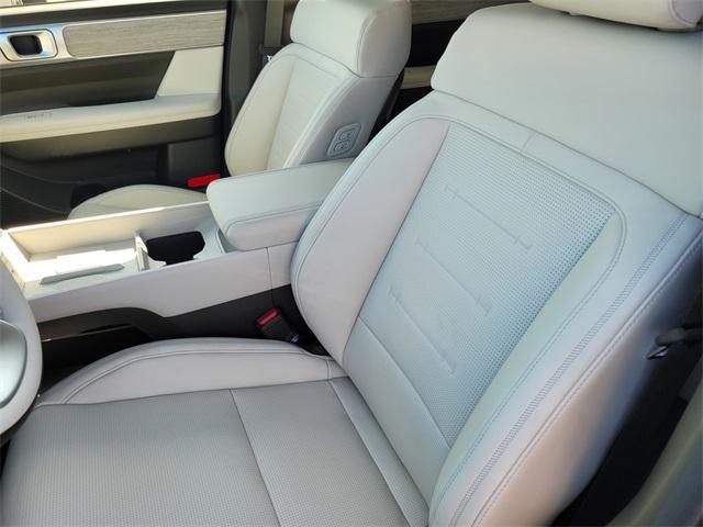 new 2025 Hyundai SANTA FE HEV car, priced at $48,100