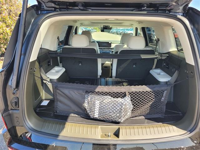 new 2025 Hyundai SANTA FE HEV car, priced at $48,100