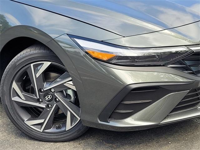 new 2025 Hyundai ELANTRA HEV car, priced at $27,960
