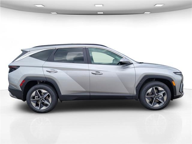 new 2025 Hyundai TUCSON Hybrid car, priced at $37,215