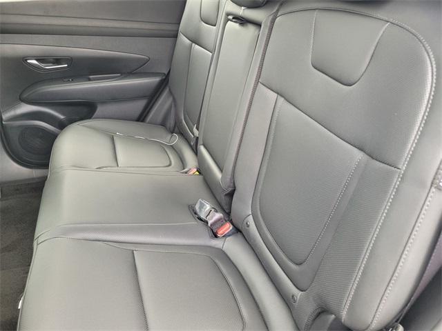 new 2025 Hyundai TUCSON Hybrid car, priced at $37,215