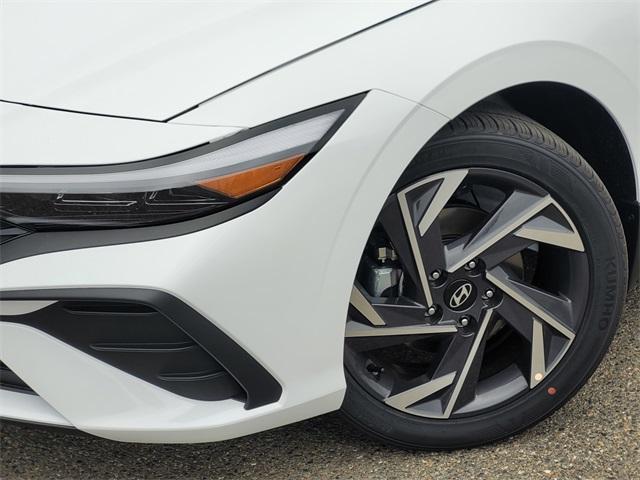 new 2025 Hyundai Elantra car, priced at $24,080