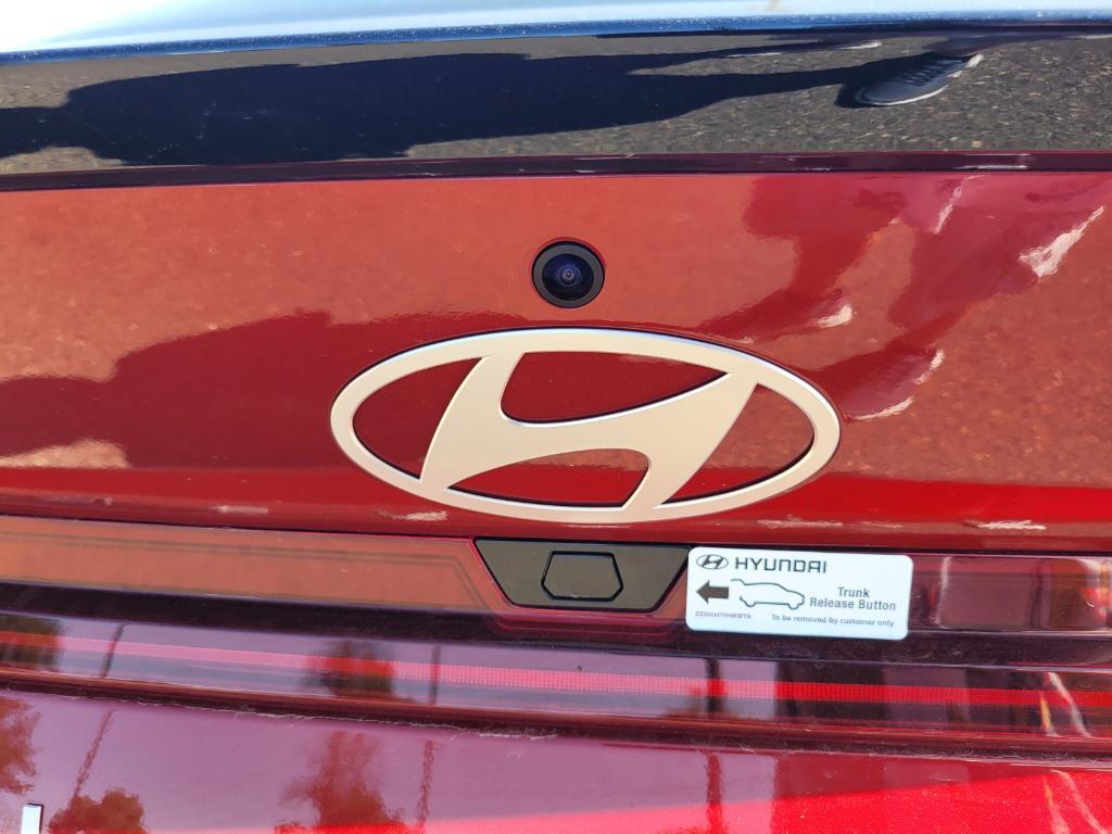 new 2025 Hyundai ELANTRA HEV car, priced at $26,695