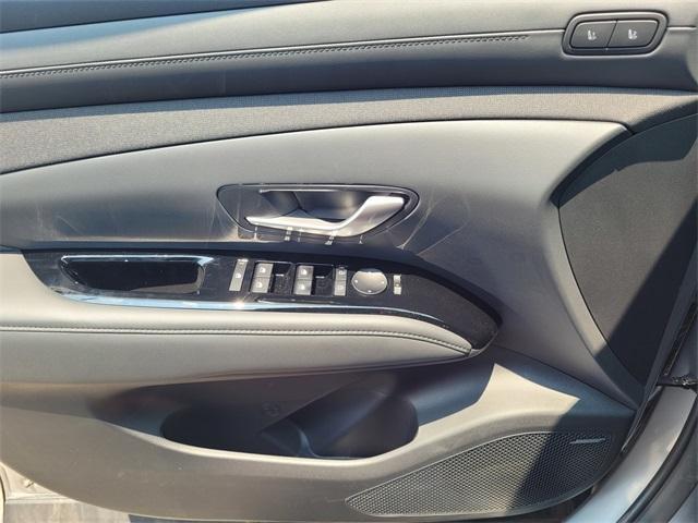 new 2025 Hyundai TUCSON Hybrid car, priced at $42,570