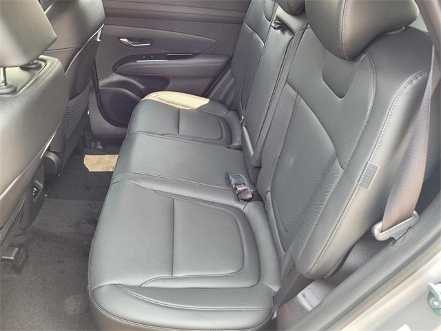 new 2025 Hyundai TUCSON Hybrid car, priced at $42,570