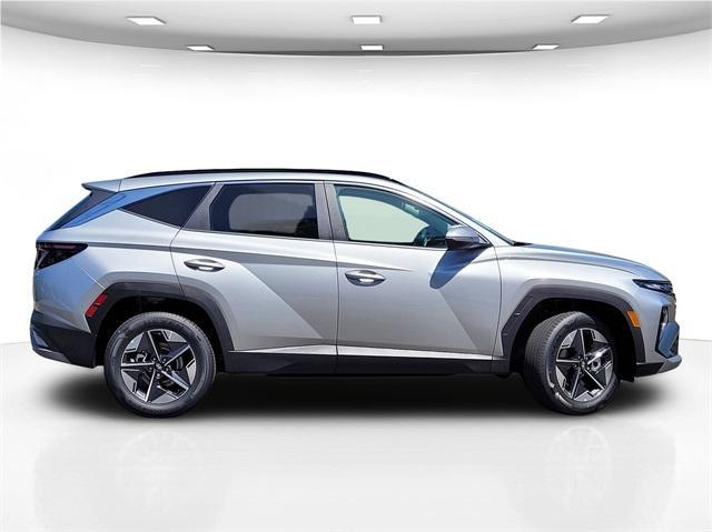 new 2025 Hyundai TUCSON Hybrid car, priced at $37,195