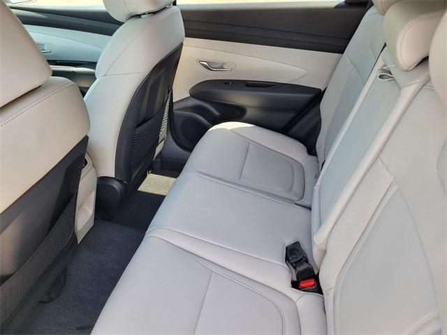 new 2025 Hyundai TUCSON Hybrid car, priced at $37,195